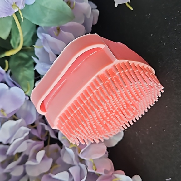 Doggie Bundle! 2 Squeaky Tropical Stuffed Bone Toys and 1 Groom Aid Brush - Picture 4 of 9